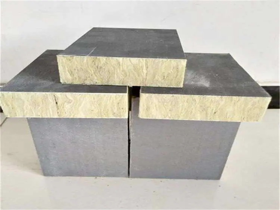 水泥基聚氨酯復(fù)合板